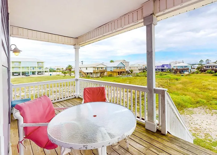 Holiday home Colorful Duplex With Porch Wifi & Ac - Walk To The *